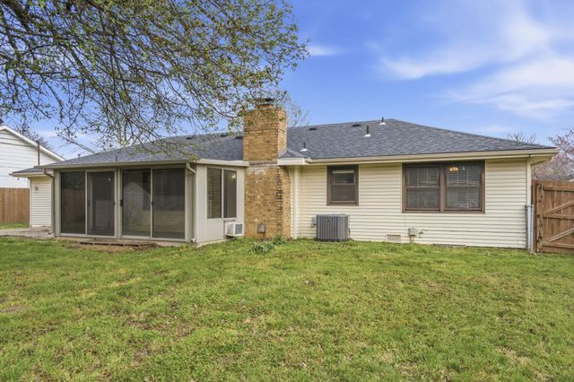 1650 E Swallow Street, Springfield, MO 65804