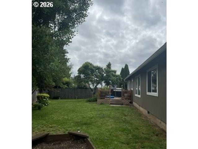 632 Sw WILLOWBROOK Ave, Gresham, OR 97080