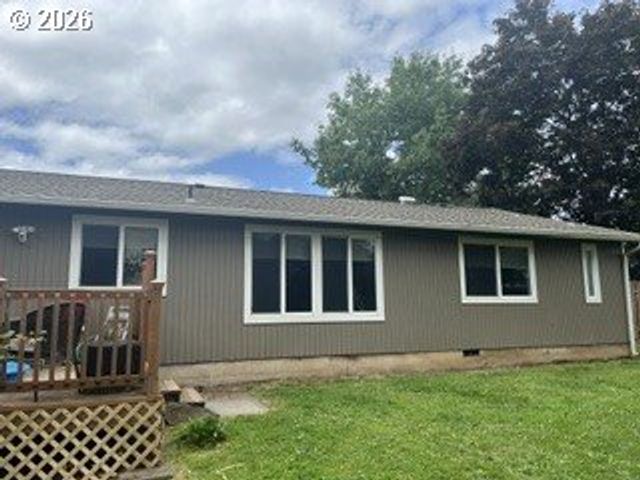 632 Sw WILLOWBROOK Ave, Gresham, OR 97080