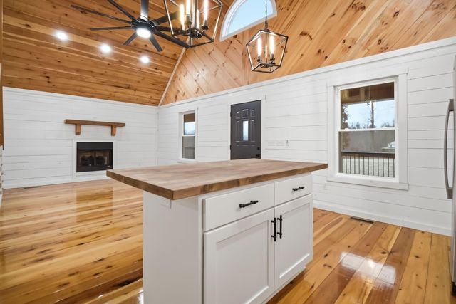 255 Pumpkin Creek Circle, Jamestown, KY 42629