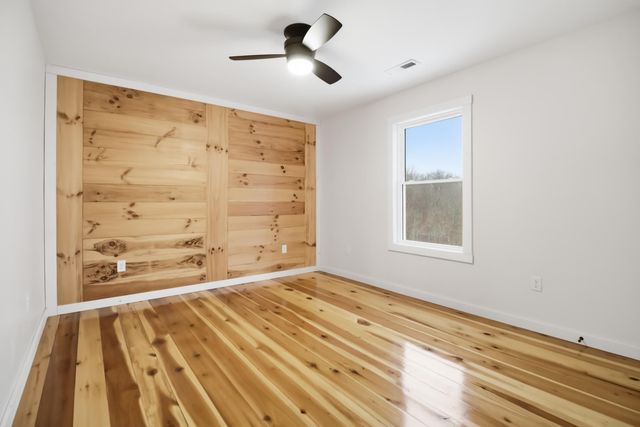 255 Pumpkin Creek Circle, Jamestown, KY 42629