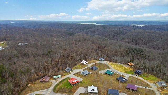 255 Pumpkin Creek Circle, Jamestown, KY 42629