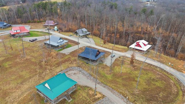 255 Pumpkin Creek Circle, Jamestown, KY 42629