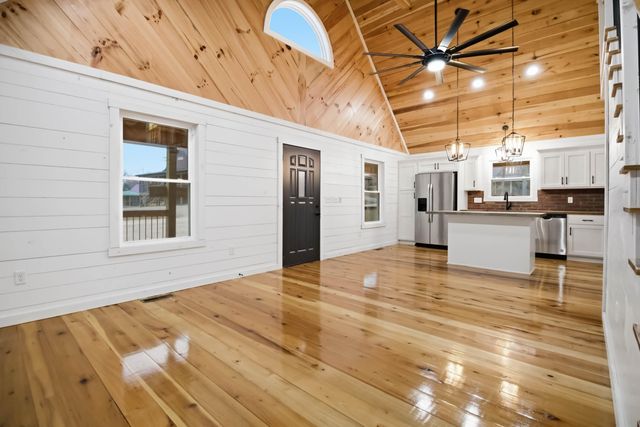 255 Pumpkin Creek Circle, Jamestown, KY 42629