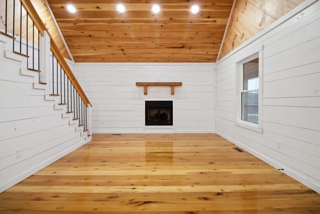 255 Pumpkin Creek Circle, Jamestown, KY 42629