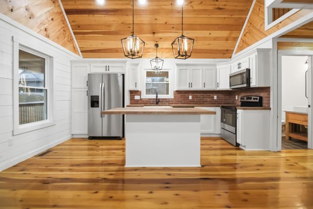 255 Pumpkin Creek Circle, Jamestown, KY 42629