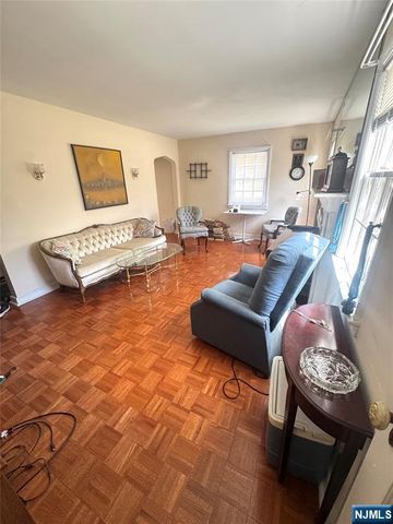 27 Monterey Avenue, Teaneck, NJ 07666