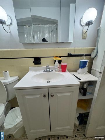 27 Monterey Avenue, Teaneck, NJ 07666