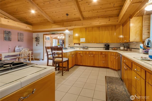 19127 Patterson Road E, Orting, WA 98360