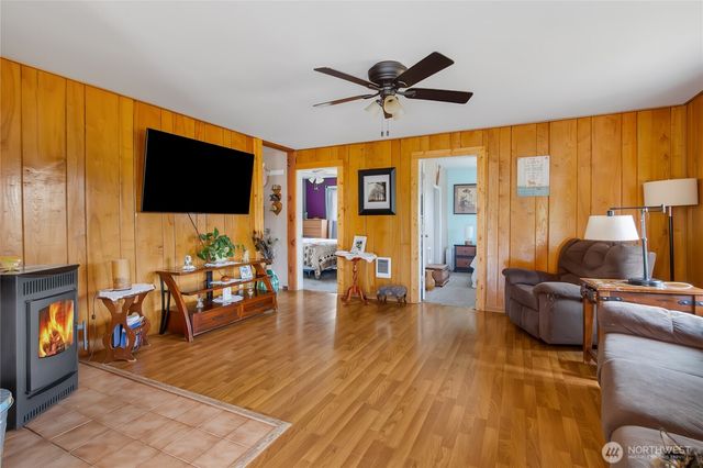 19127 Patterson Road E, Orting, WA 98360