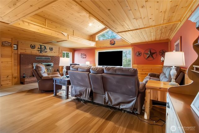 19127 Patterson Road E, Orting, WA 98360