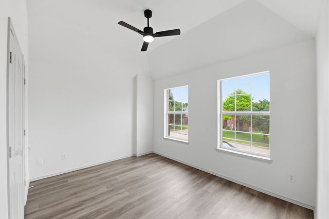 5953 Hillview Drive, Watauga, TX 76148