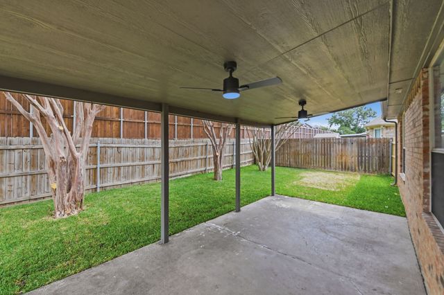 5953 Hillview Drive, Watauga, TX 76148