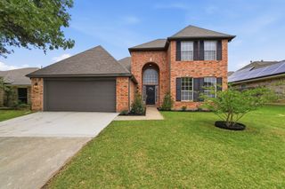 5953 Hillview Drive, Watauga, TX 76148