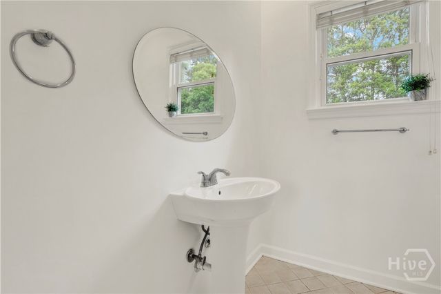 11 E 50th Street, Savannah, GA 31405