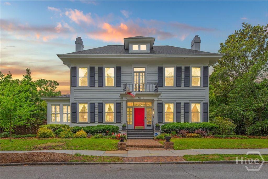 11 E 50th Street, Savannah, GA 31405