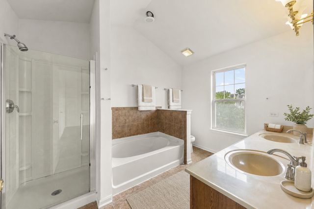 3429 Bradbury Circle 3429, Aurora, IL 60504
