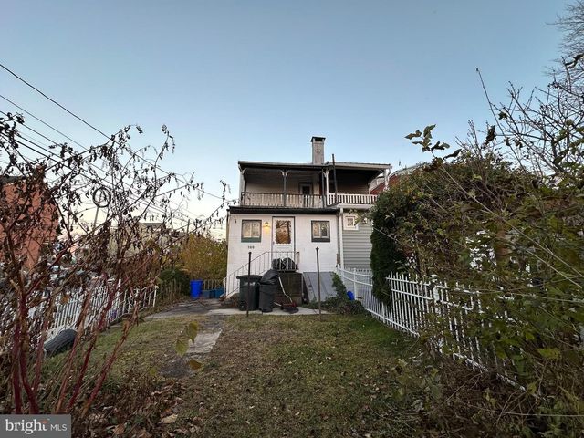 100 S 6TH AVE, Reading, PA 19611