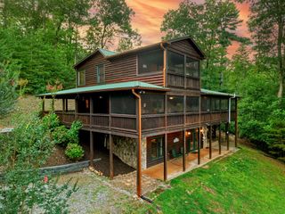 144 Humphrey Heights Road, Mineral Bluff, GA 30559