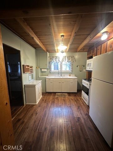 25747 State Highway 189, Twin Peaks, CA 92391