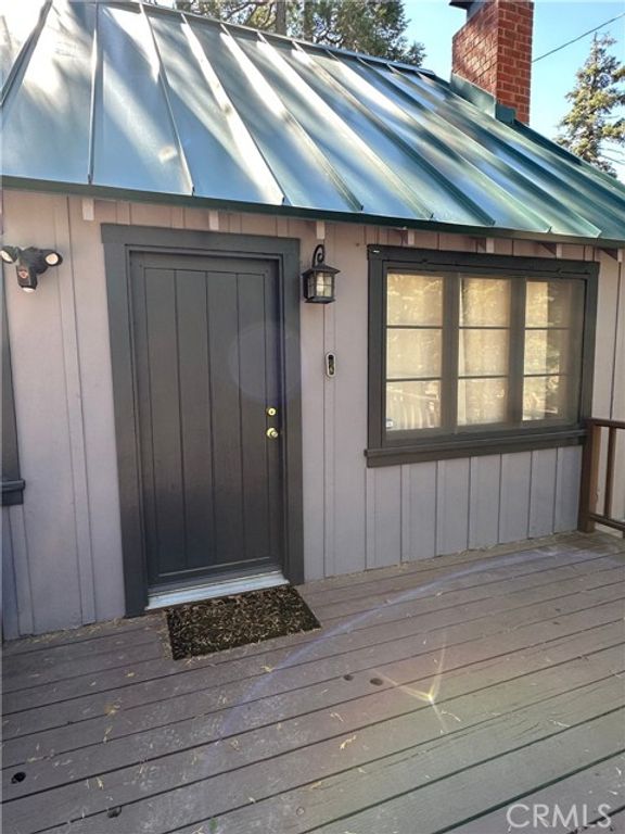 25747 State Highway 189, Twin Peaks, CA 92391