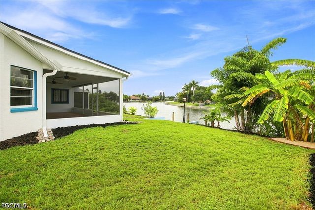 28 NE 19th CT, Cape Coral, FL 33909