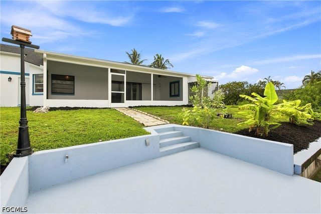 28 NE 19th CT, Cape Coral, FL 33909