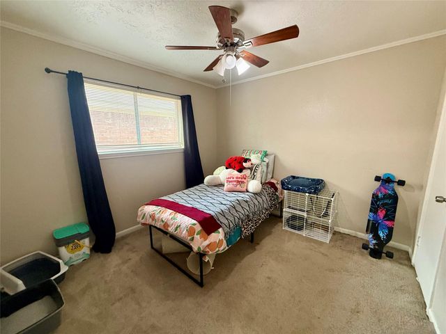 217 Banyan Drive, Lake Jackson, TX 77566