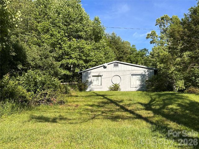 65 Blue Ridge Gem Mine Road, Little Switzerland, NC 28777