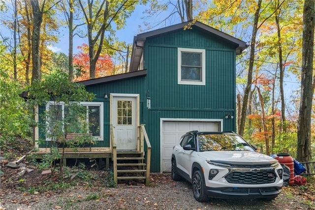 2123 Rocky Ridge Rd, Bullskin Twp, PA 15610