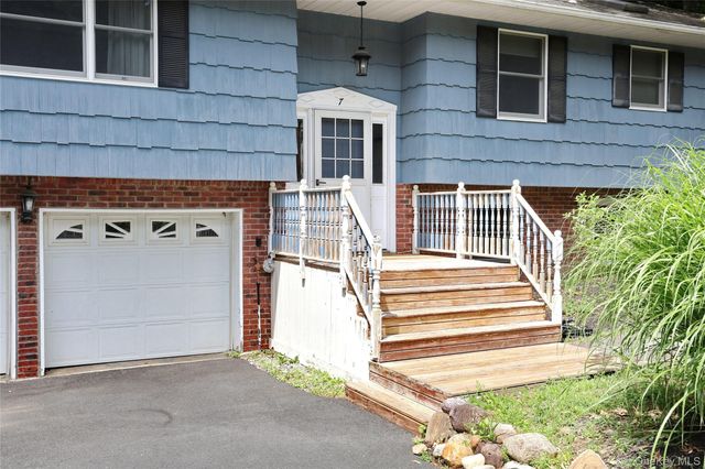 7 Eagle Street, Spring Valley, NY 10977