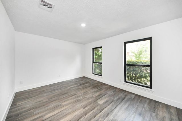 8510 Canyon Pine Drive, Spring, TX 77379