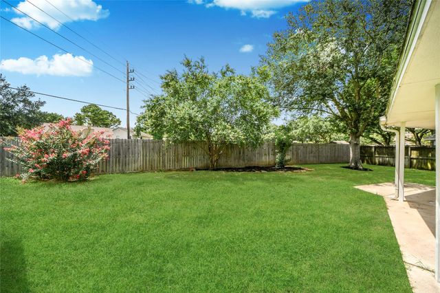 8510 Canyon Pine Drive, Spring, TX 77379