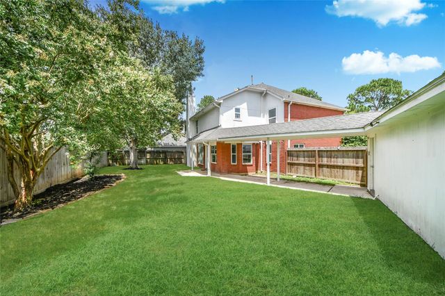 8510 Canyon Pine Drive, Spring, TX 77379