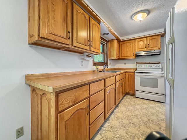 1499 Hemlock Drive, Reedsburg, WI 53959