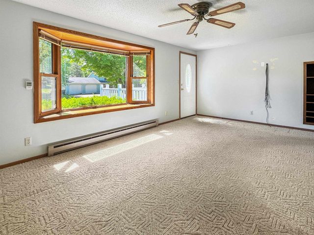1499 Hemlock Drive, Reedsburg, WI 53959