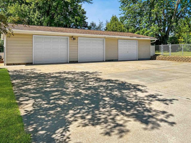 1499 Hemlock Drive, Reedsburg, WI 53959