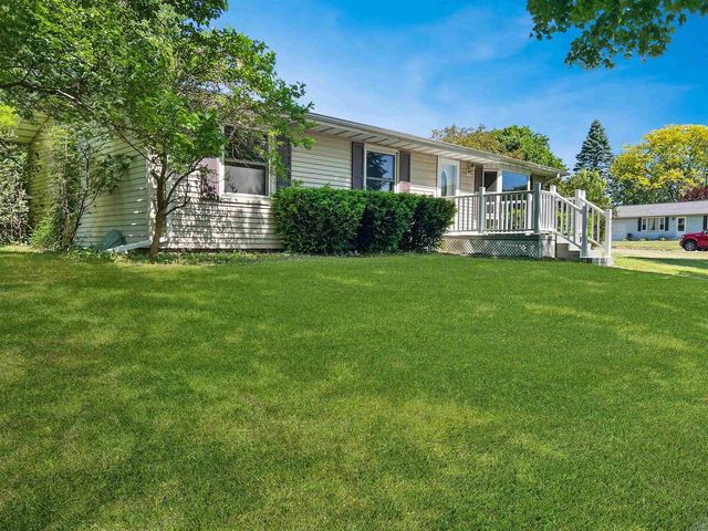 1499 Hemlock Drive, Reedsburg, WI 53959