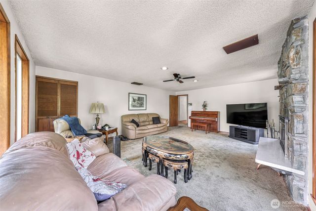 9652 Ronald Drive, Blaine, WA 98230