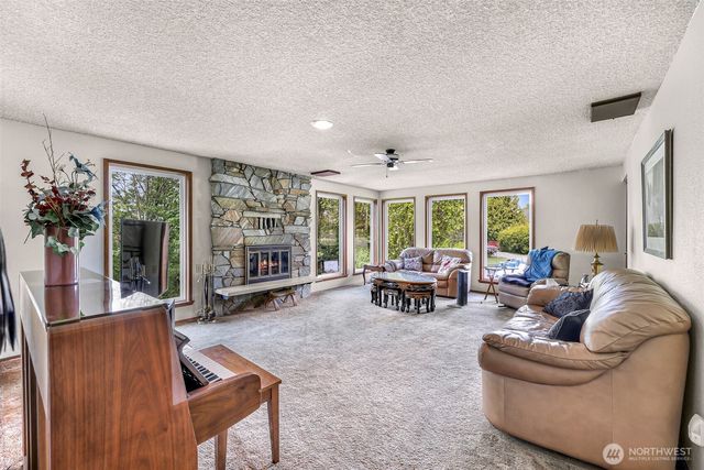 9652 Ronald Drive, Blaine, WA 98230