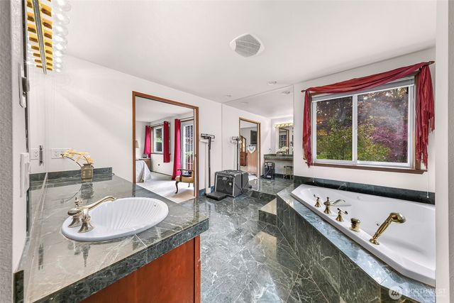 9652 Ronald Drive, Blaine, WA 98230