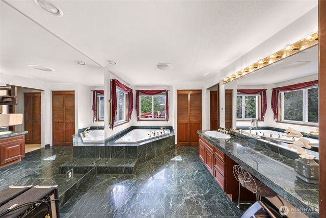 9652 Ronald Drive, Blaine, WA 98230