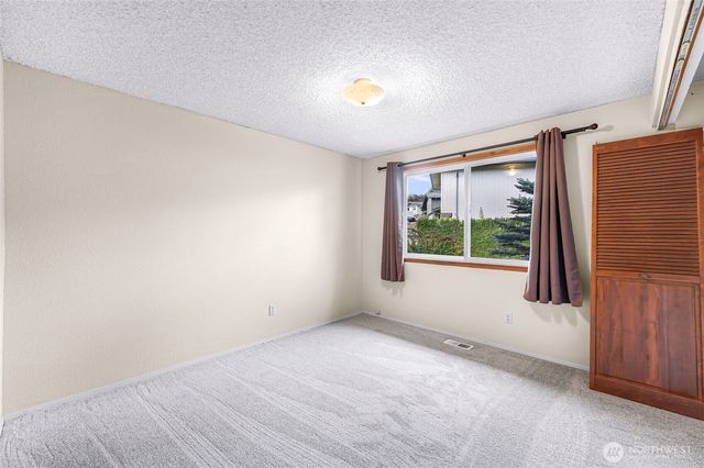 9652 Ronald Drive, Blaine, WA 98230