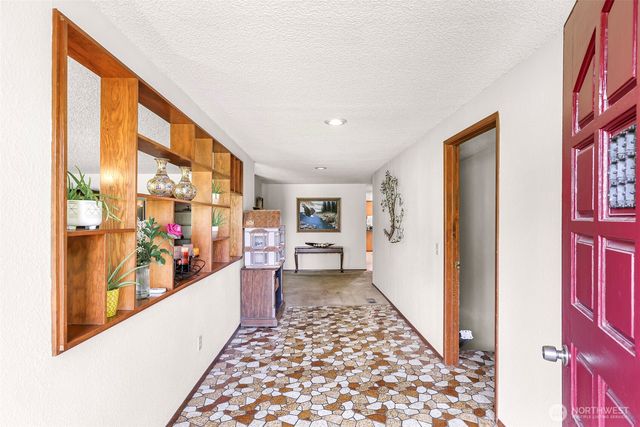 9652 Ronald Drive, Blaine, WA 98230