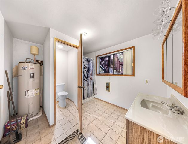 9652 Ronald Drive, Blaine, WA 98230