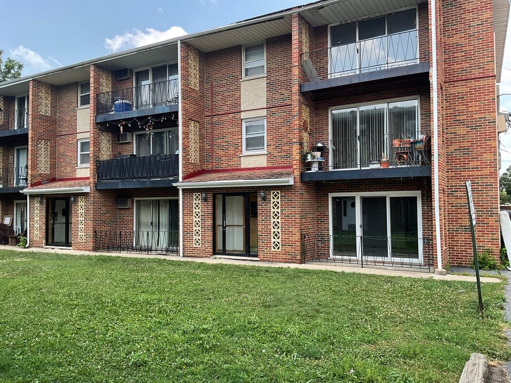 6436 W 64th Place C1, Chicago, IL 60638 — exterior