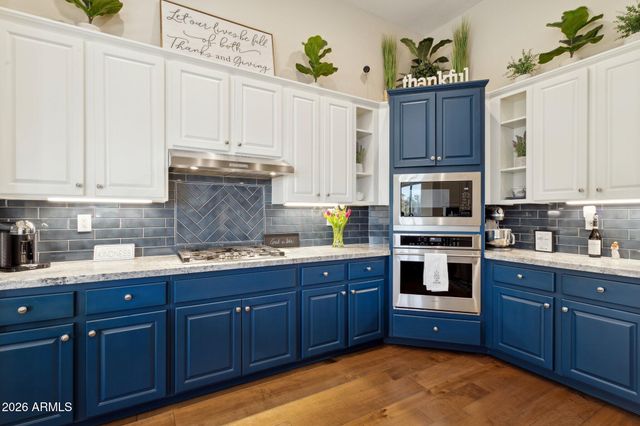 2210 W CAMARGO Drive, Anthem, AZ 85086