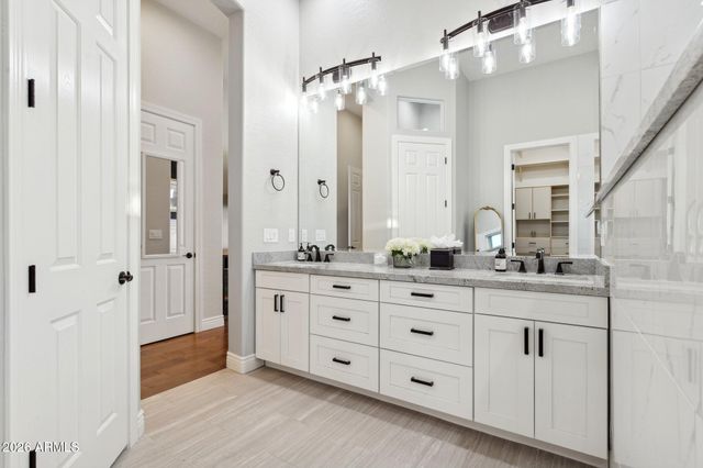 2210 W CAMARGO Drive, Anthem, AZ 85086