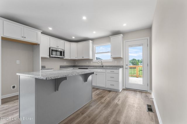 7036 Train Station Way, Louisville, KY 40272