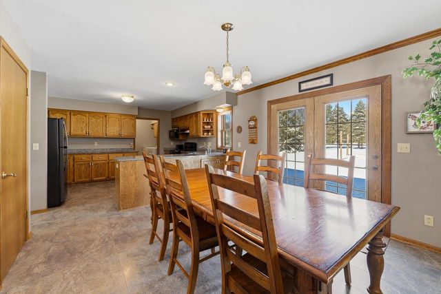 N66W35104 Lappland Crossing, Oconomowoc, WI 53066